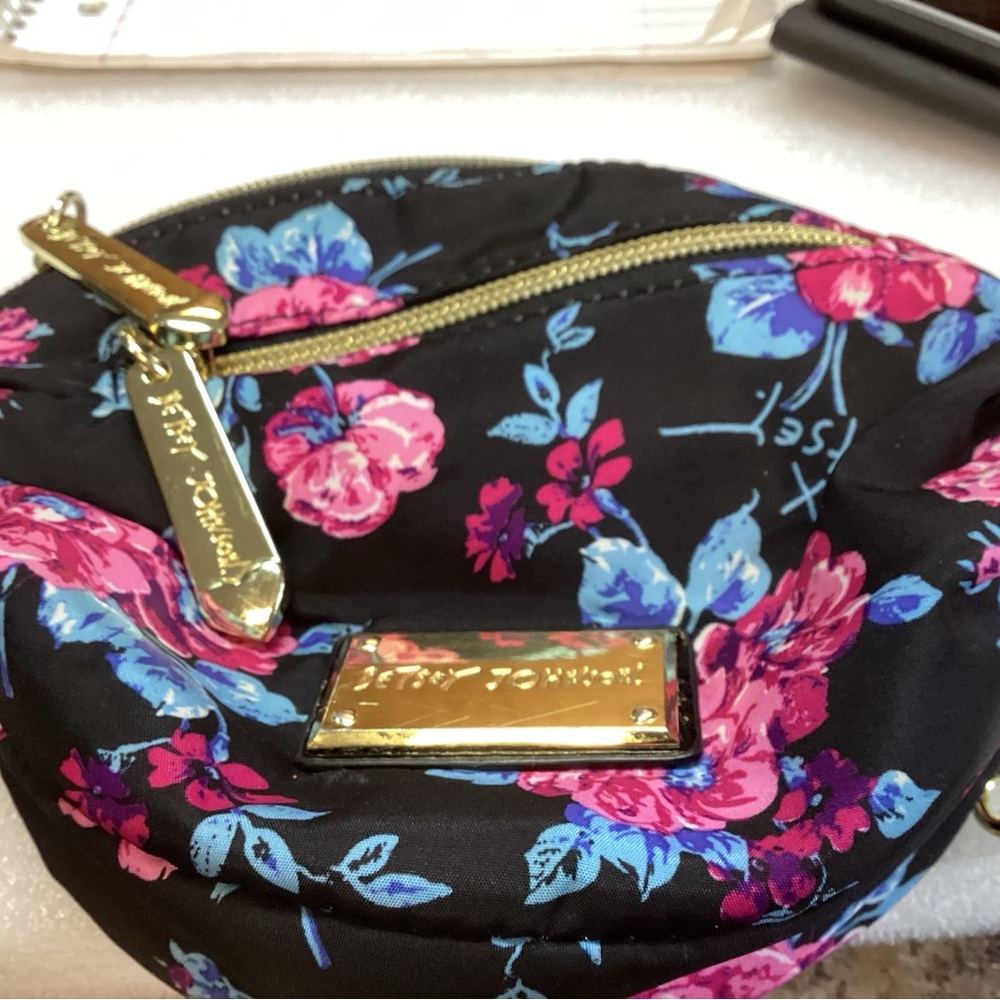 Betsey Johnson Mini crossbody bag. Black with blue & pink flowers. KS4 - Picture 2 of 5